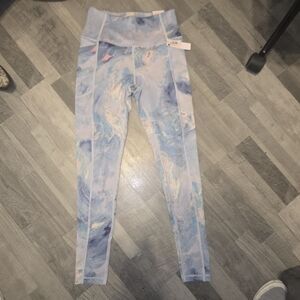 NWT Victoria's Secret Tie Dye Incredible Essential Leggings Size 6